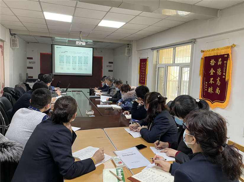 1614742711713319.jpg 圖為:“出租車(chē)ERP平臺(tái)項(xiàng)目”洽談現(xiàn)場(chǎng)_副本.jpg